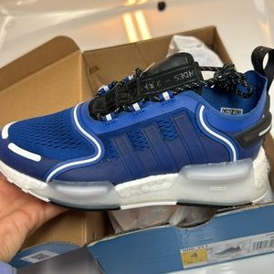 Adidas NMD-V3 J size 4 NIB